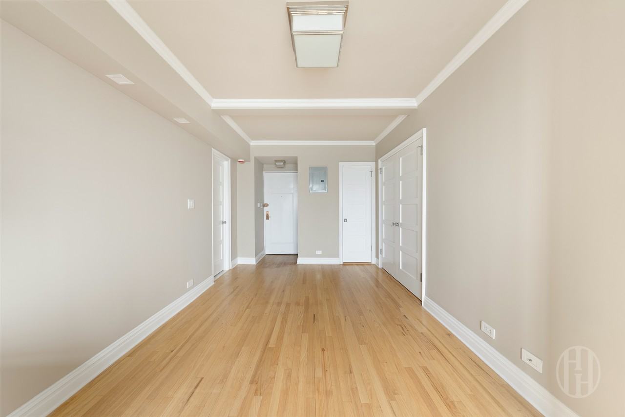 5 Tudor City Place #1834 - Photo 6 of 13