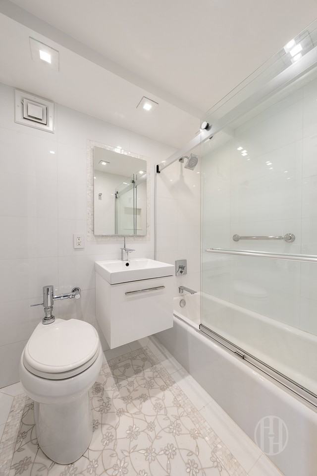 5 Tudor City Place #1834 - Photo 7 of 13
