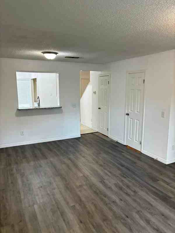 5640 Ansley St #106 - Photo 4 of 21