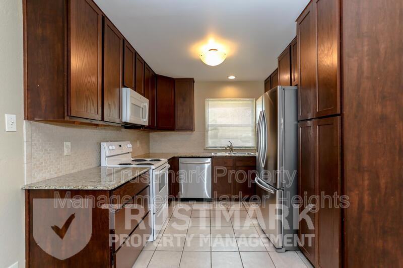1230 Preswick Cir - Photo 7 of 25