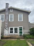 1011 Main St #B - Photo 1 of 1