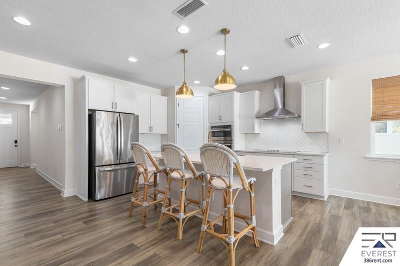 66 Los Lagos Blvd - Photo 4 of 48