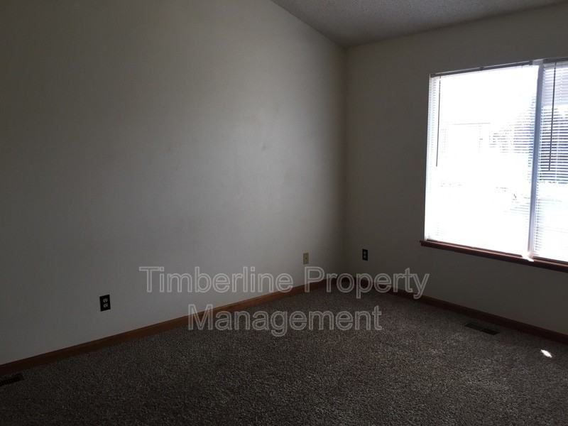 8749 Bellcove Cir - Photo 7 of 15