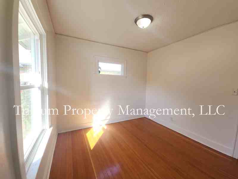 6425 N Curtis Ave - Photo 5 of 22