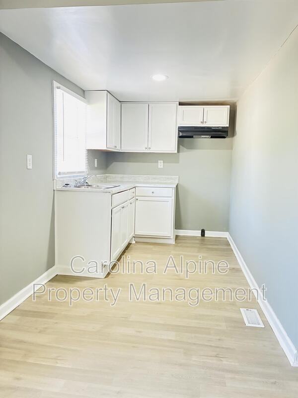 618 Gardner St - Photo 3 of 20