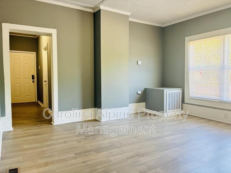 618 Gardner St - Photo 6 of 20