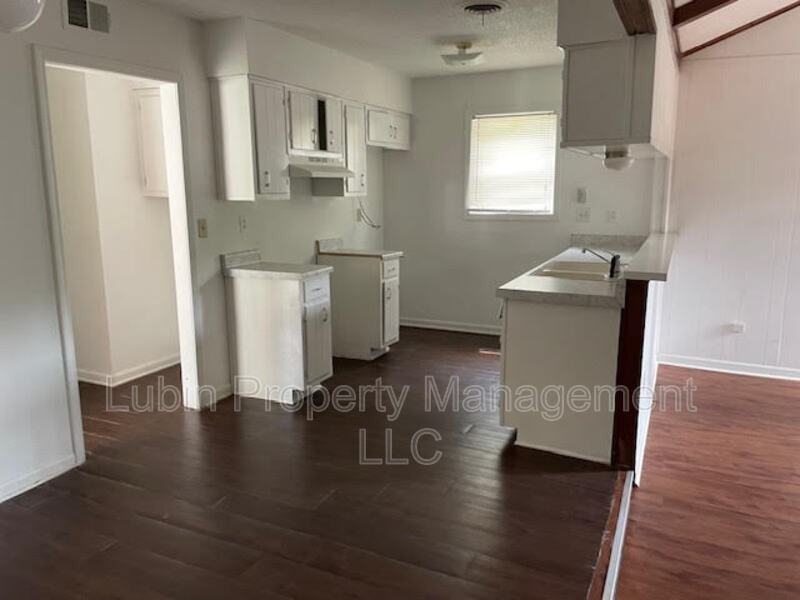4039 Zane St - Photo 2 of 3