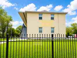 featured image of 1043 College St #13