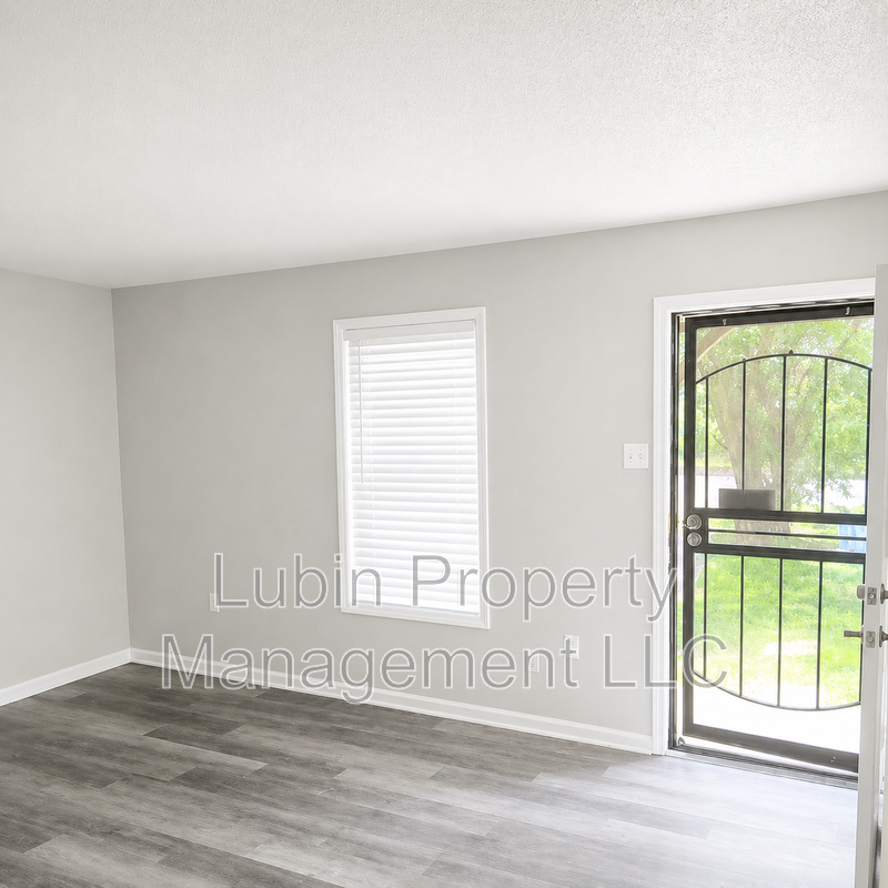 5261 Beaverton Dr - Photo 2 of 7