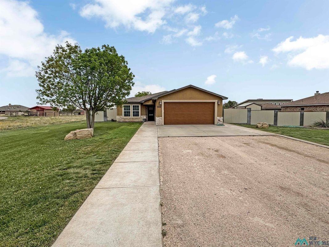 7616 N Plainfield Dr
