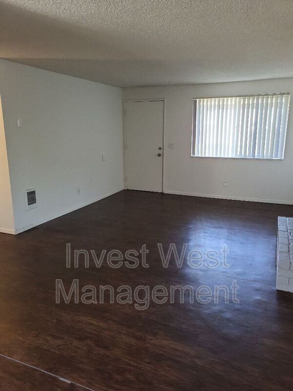 3108 Kauffman Ave #H - Photo 2 of 8