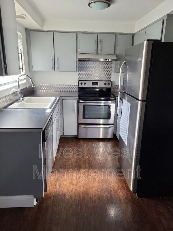 3108 Kauffman Ave #H - Photo 3 of 8
