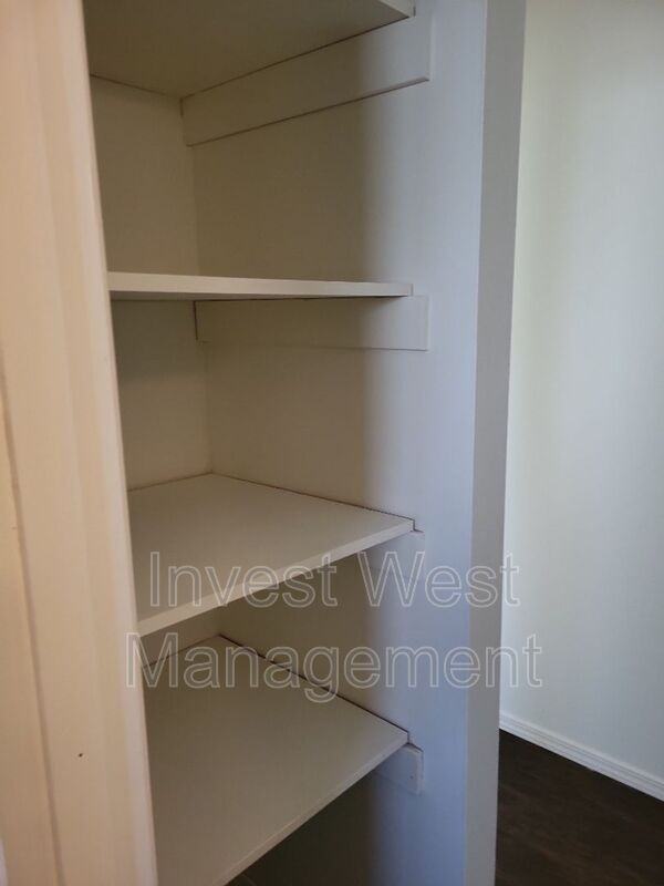 3108 Kauffman Ave #H - Photo 7 of 8