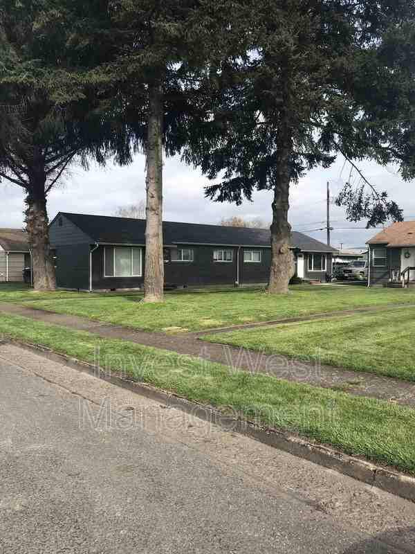 224 Cypress St
