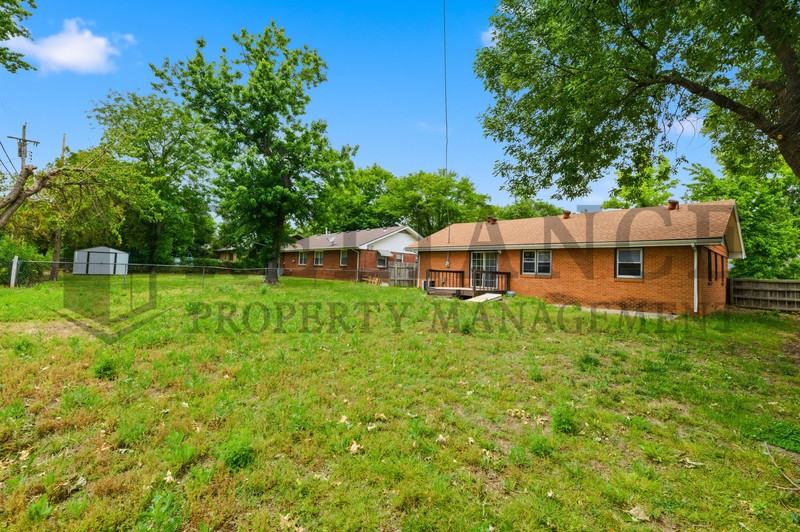 8025 E Indianapolis St - Photo 5 of 33