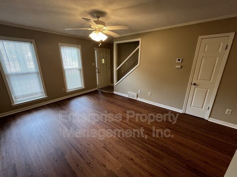 3244 Southern Ave - Photo 5 of 17