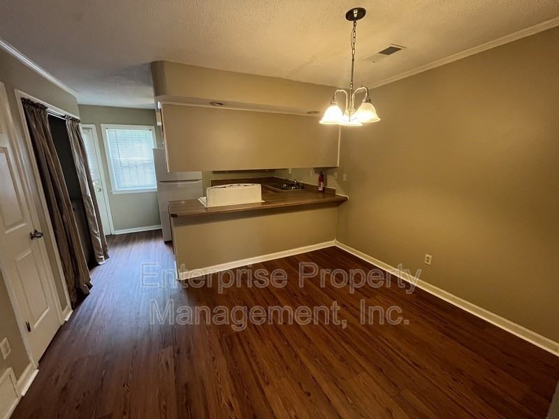 3244 Southern Ave - Photo 6 of 17