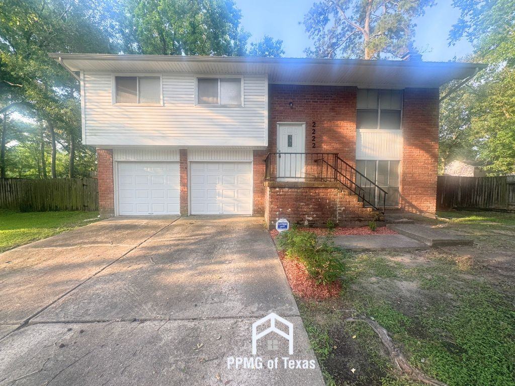 2222 Riverford Dr