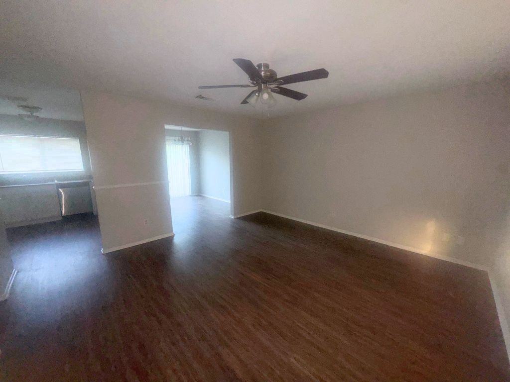 2222 Riverford Dr - Photo 2 of 19