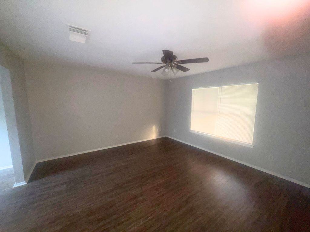 2222 Riverford Dr - Photo 3 of 19
