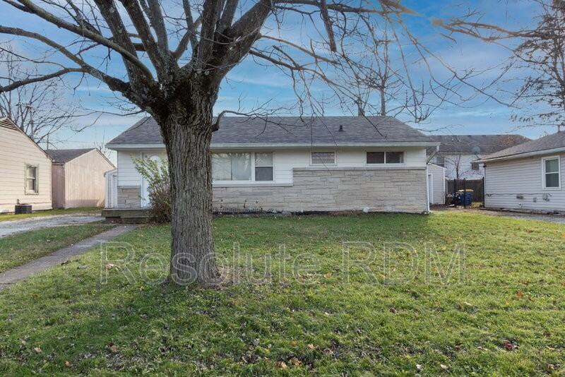 7955 E 49th St - Photo 2 of 23