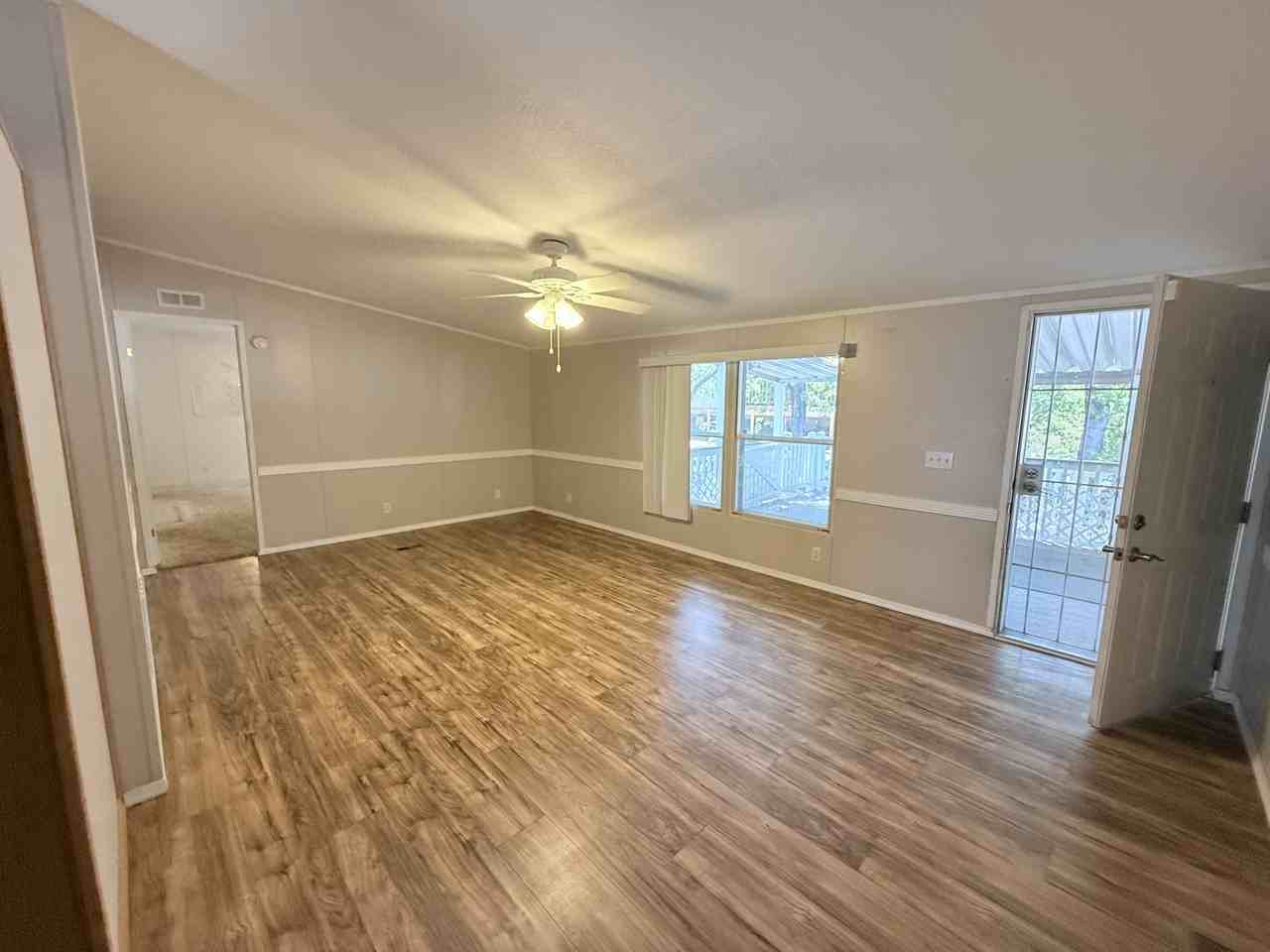 341 N 4th Ave - Photo 2 of 10