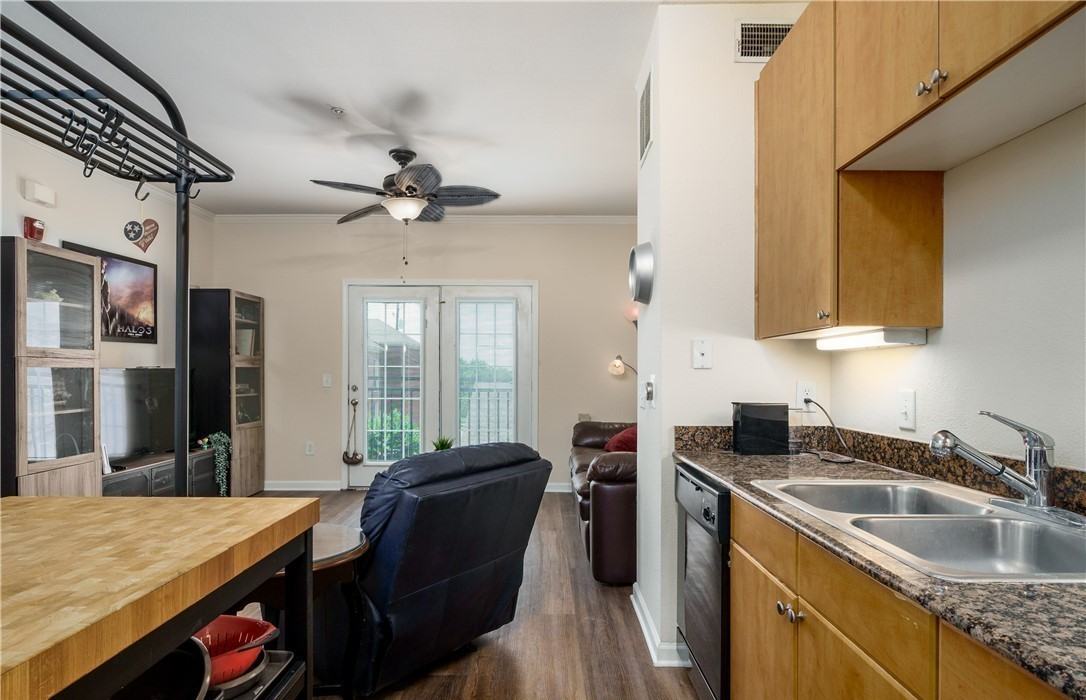 1901 5th Ave E #1312 - Photo 4 of 18