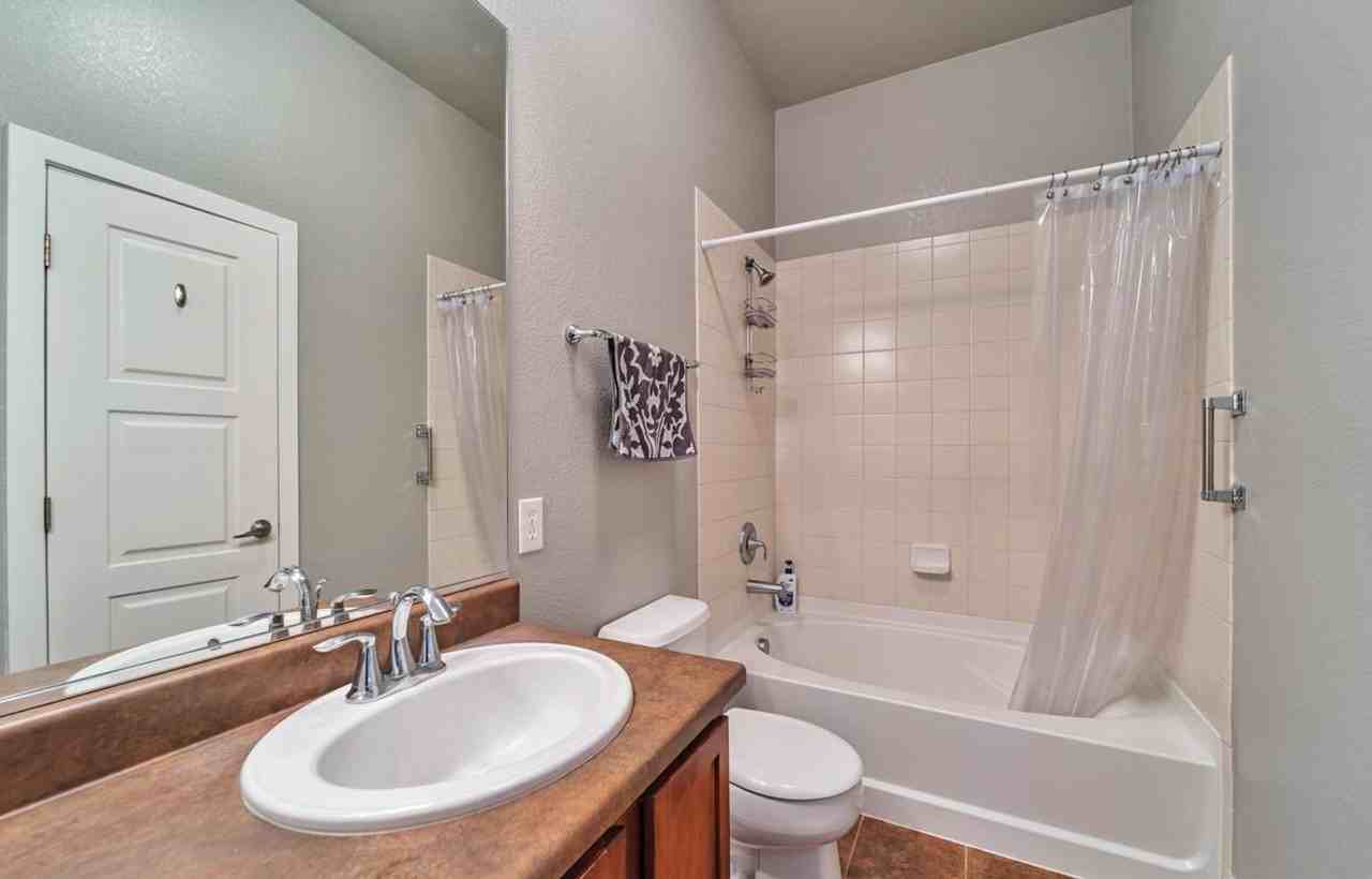 10111 Inverness Main St #220 - Photo 7 of 9
