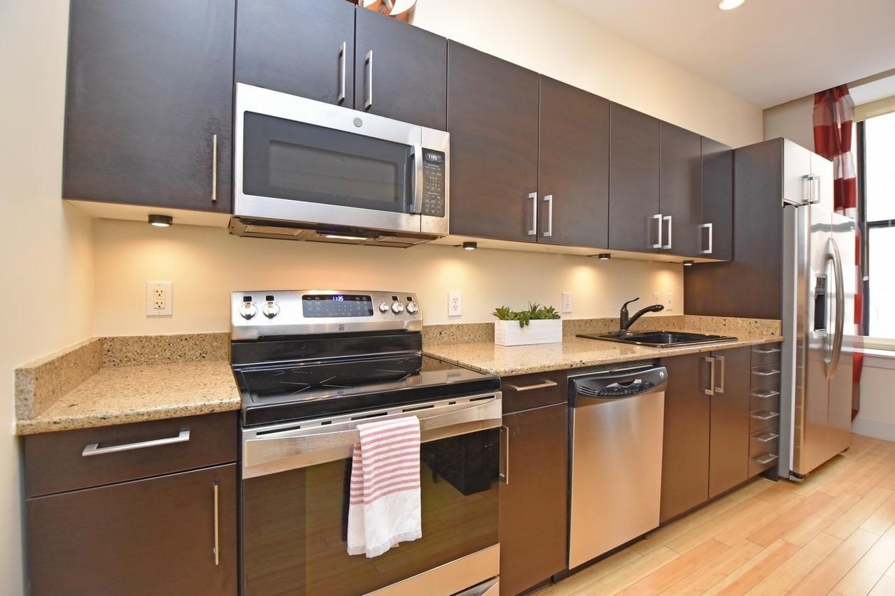 15 W 4th St #409 - Photo 7 of 19