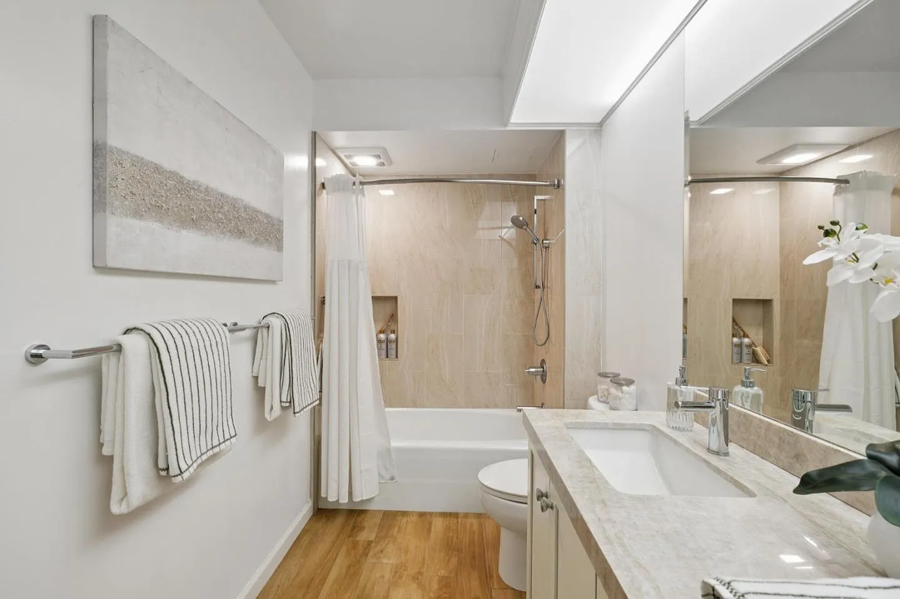 555 Laurel Ave #314 - Photo 4 of 20