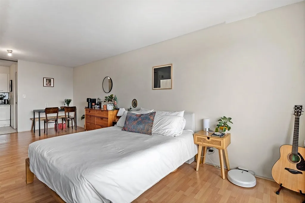29 Concord Ave #608 - Photo 7 of 14