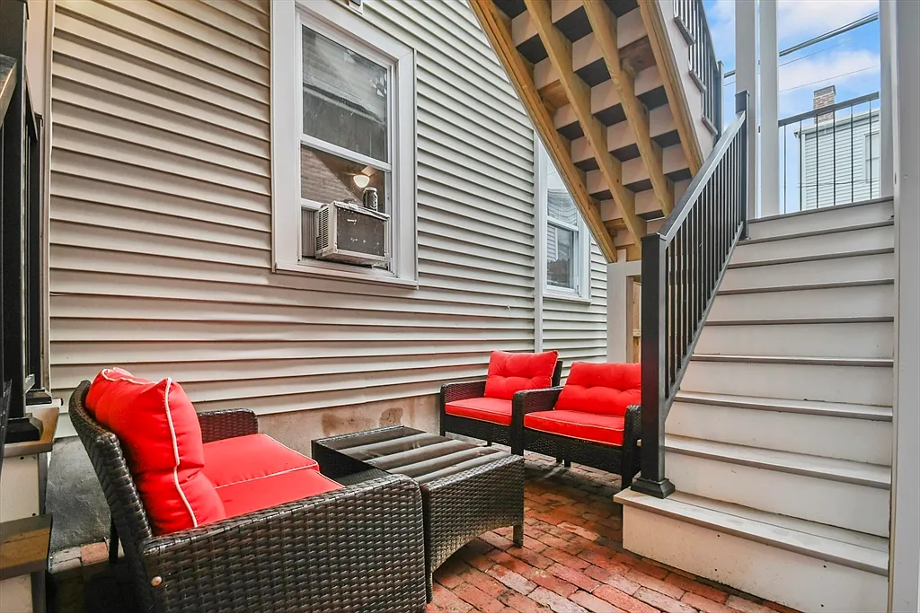 9 Allston St #1 - Photo 5 of 13