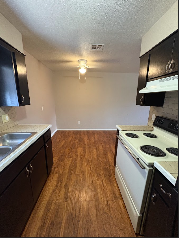 5801 Nw 33Rd St - Photo 3 of 11