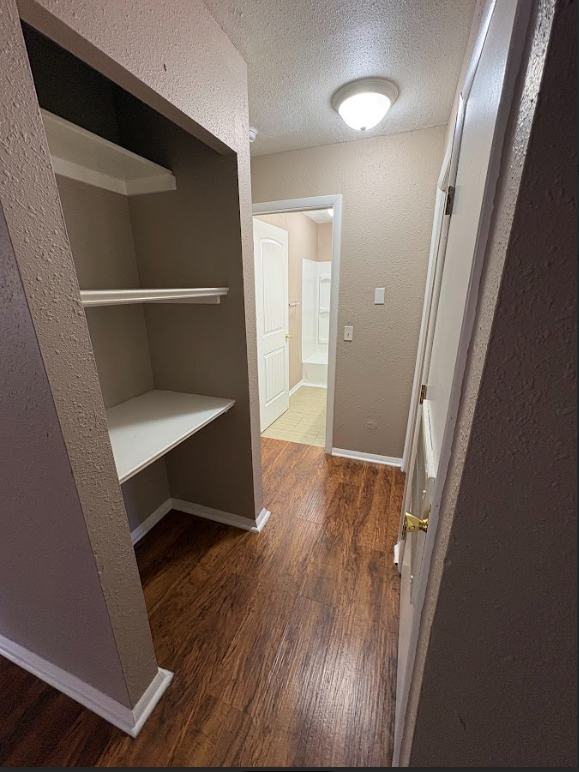 5801 Nw 33Rd St - Photo 6 of 11