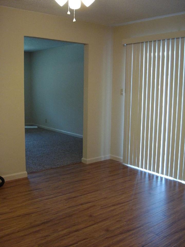 5402 Mona Way - Photo 4 of 11