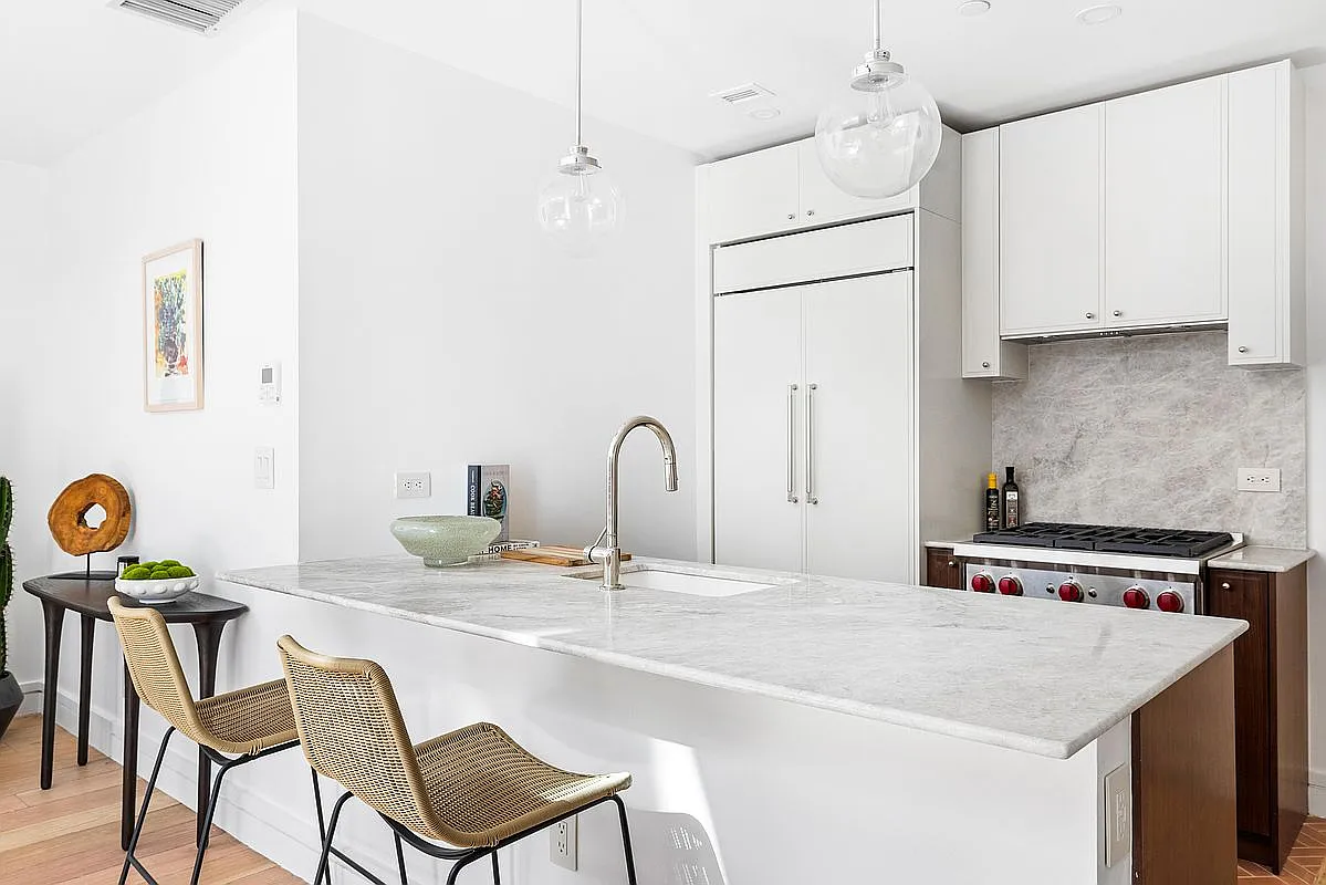 232 Adelphi St #2 - Photo 6 of 9