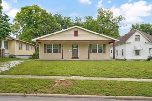 1120 N Clay Ave - Photo 1 of 1