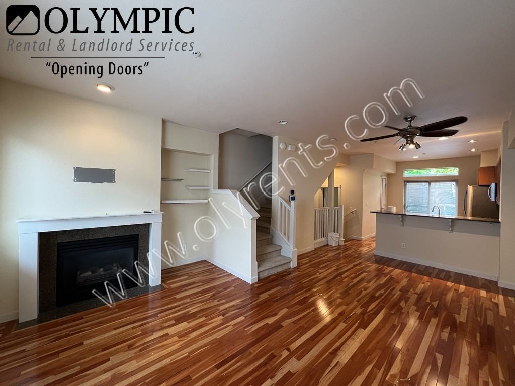 2118 Yakima Ct - Photo 4 of 17