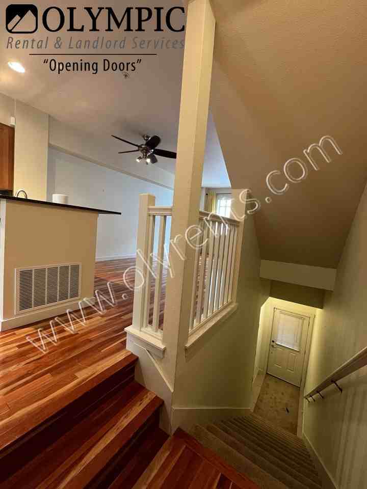 2118 Yakima Ct - Photo 6 of 17
