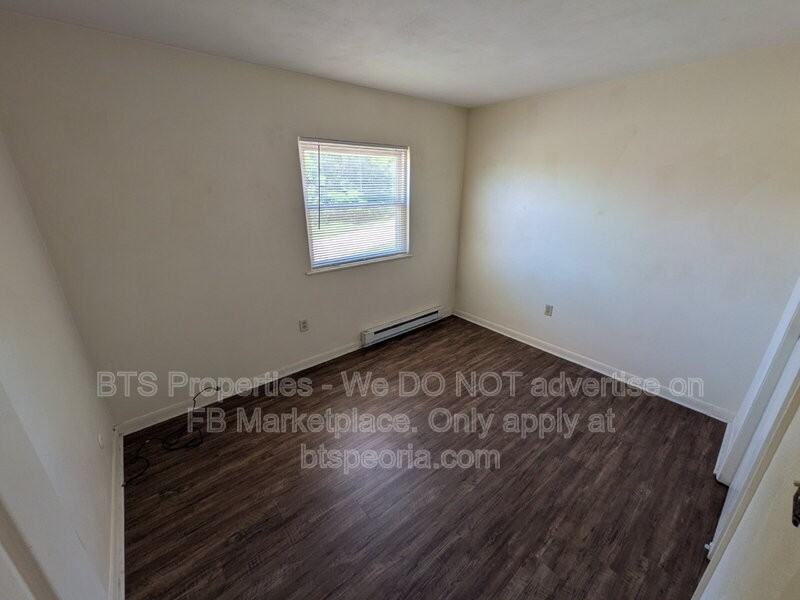 5917 W Plank Rd #3 - Photo 7 of 9