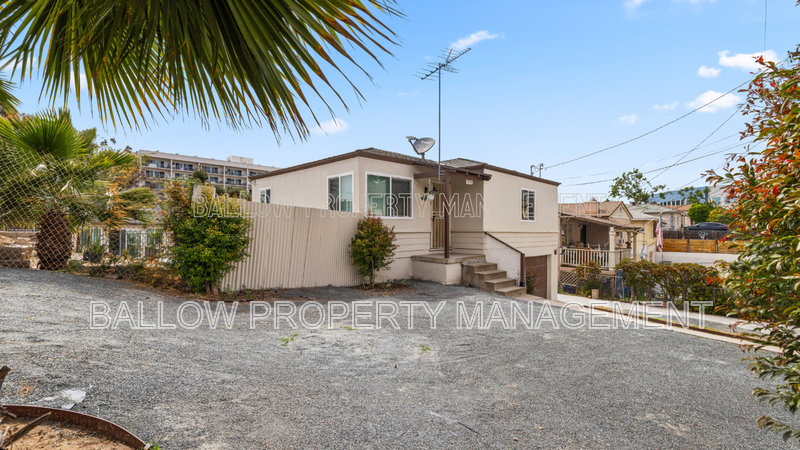1438 F Ave - Photo 4 of 21