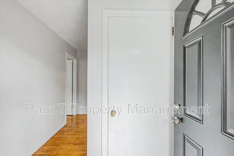 3712 Oakland Ct - Photo 4 of 27