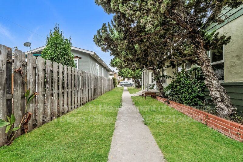4335 Utah St - Photo 4 of 21