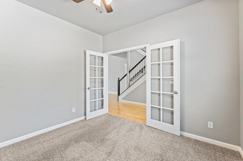 552 E Whitney Ct - Photo 7 of 41