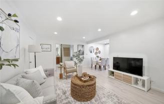 185 Streamwood - Photo 1 of 1