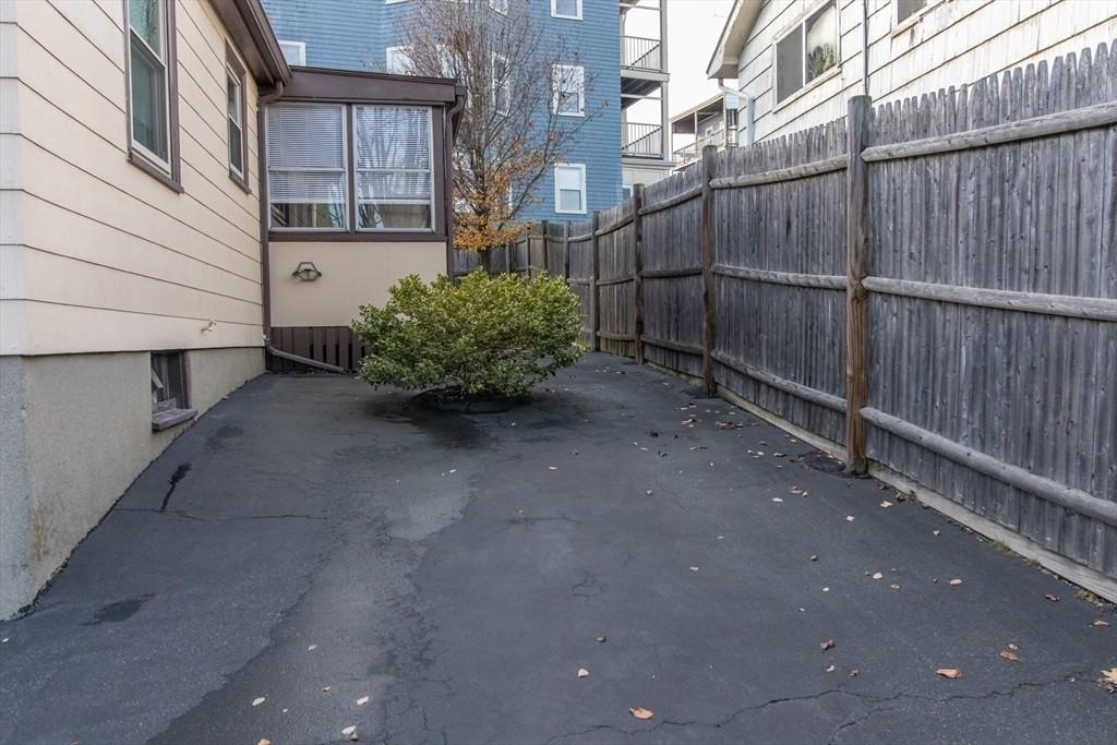 33 Westmoreland St - Photo 3 of 23