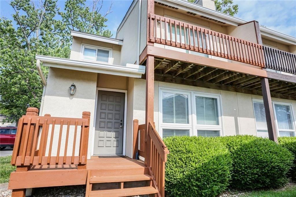10981 Rosehill Rd - Photo 2 of 19