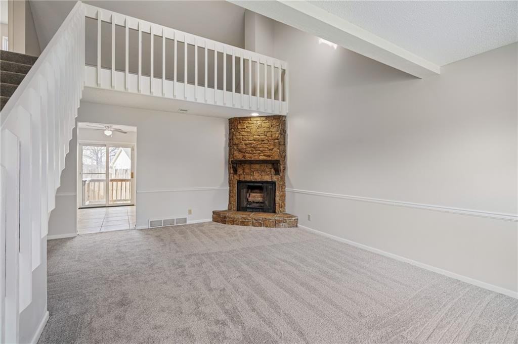 9526 W 78th St - Photo 5 of 26