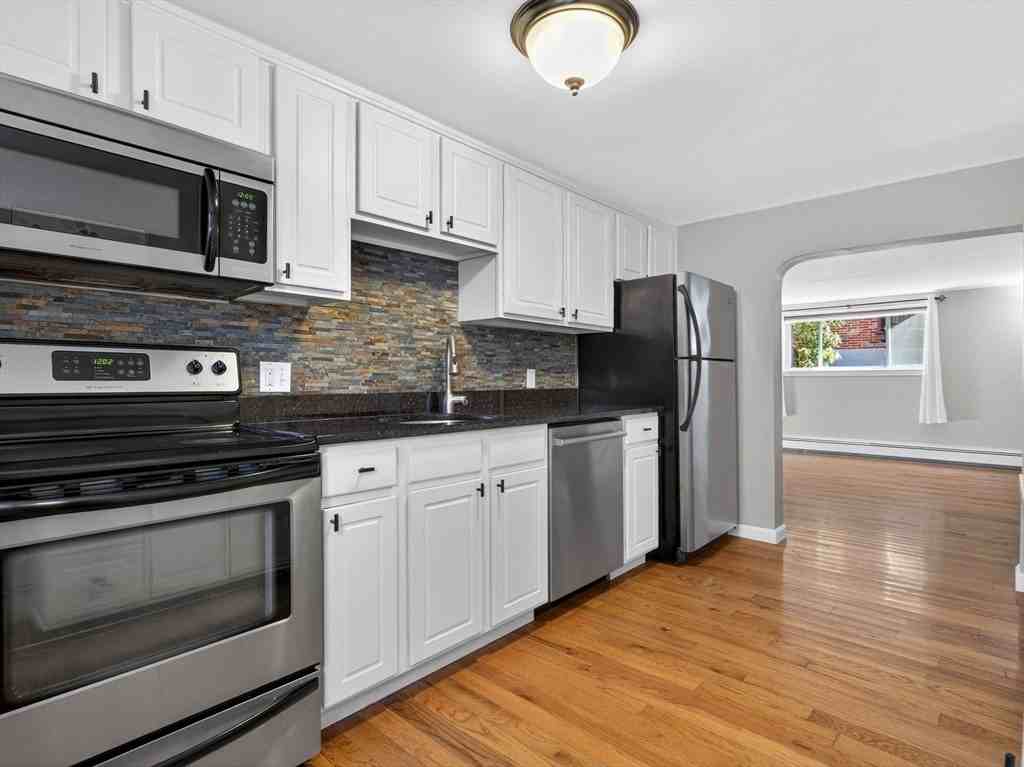 36 Westgate Rd - Photo 3 of 15