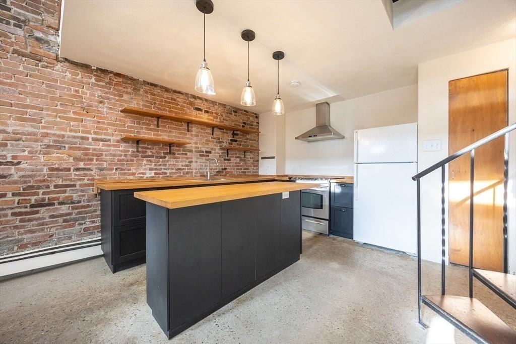 20 Beacon St - Photo 5 of 18